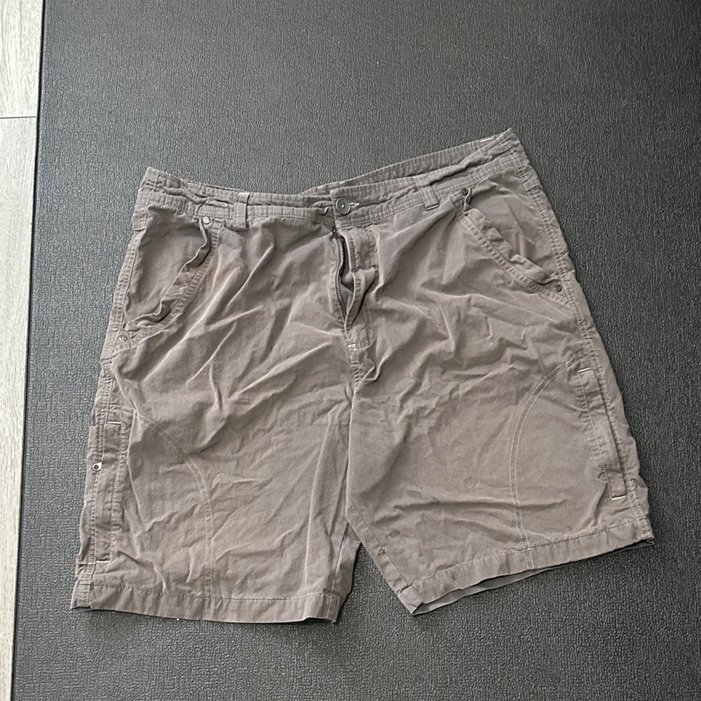 Men's Casual Gray Killik Shorts size 40